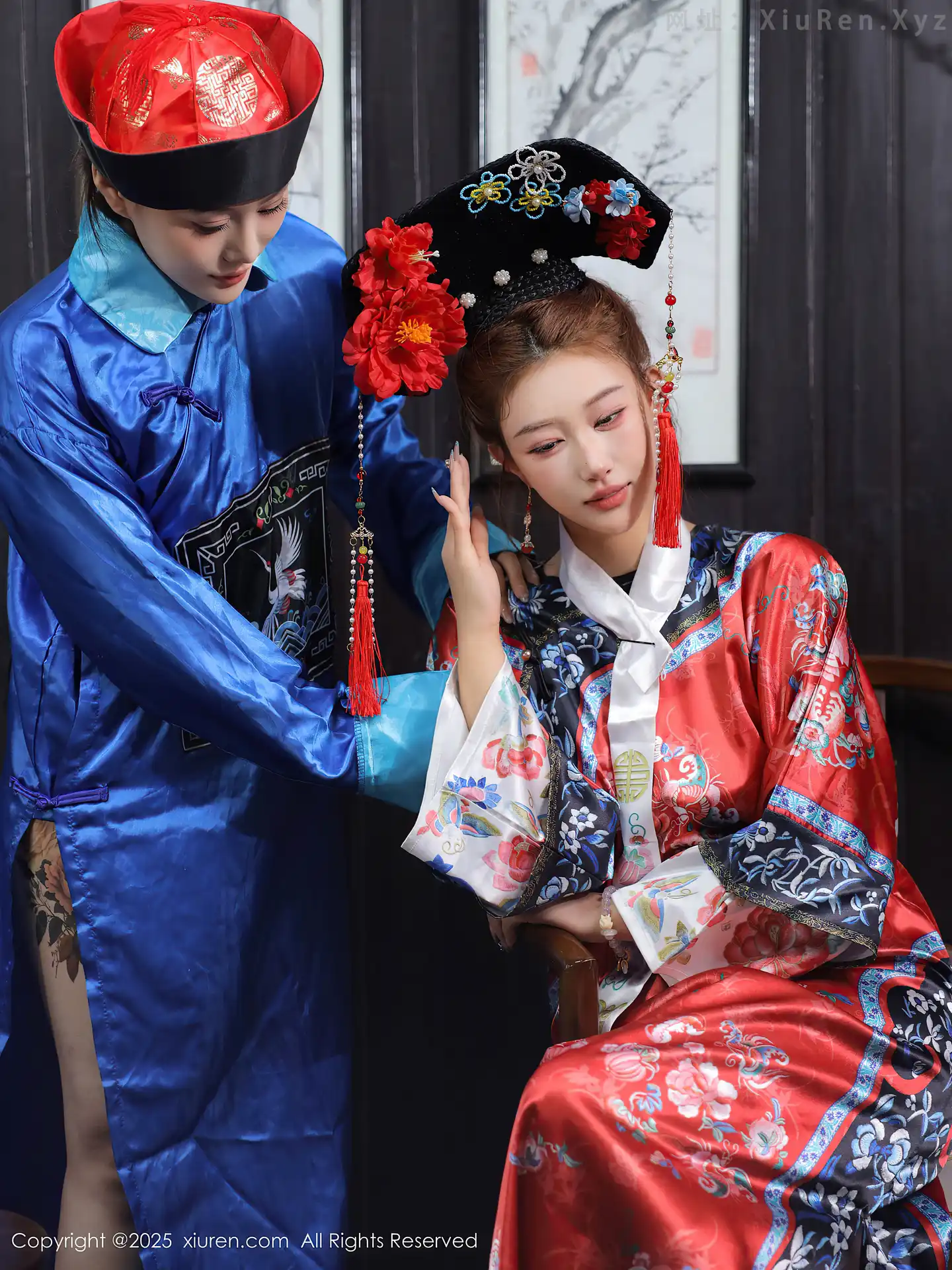 图片[4]-[XiuRen秀人网] VOL.10762 模特金允希Yuki性感姐妹花古装Cos旗袍秀丰腴身姿撩人诱惑写真65P-秀人网官方网站